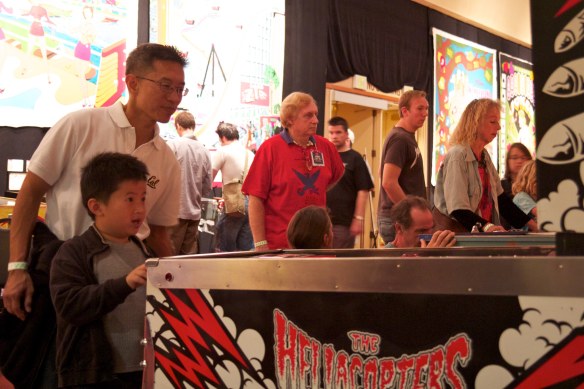 pacific pinball 2011 hellacopters boy plays pinball